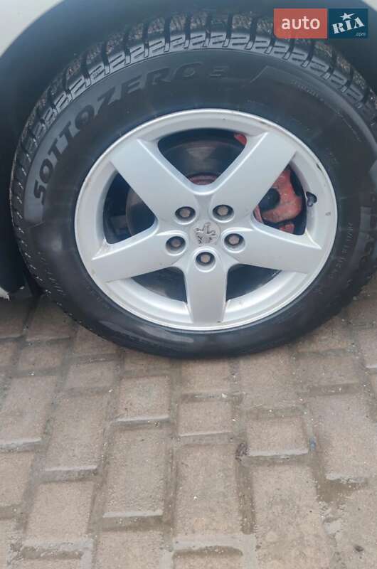 Седан Peugeot 407 2004 в Івано-Франківську