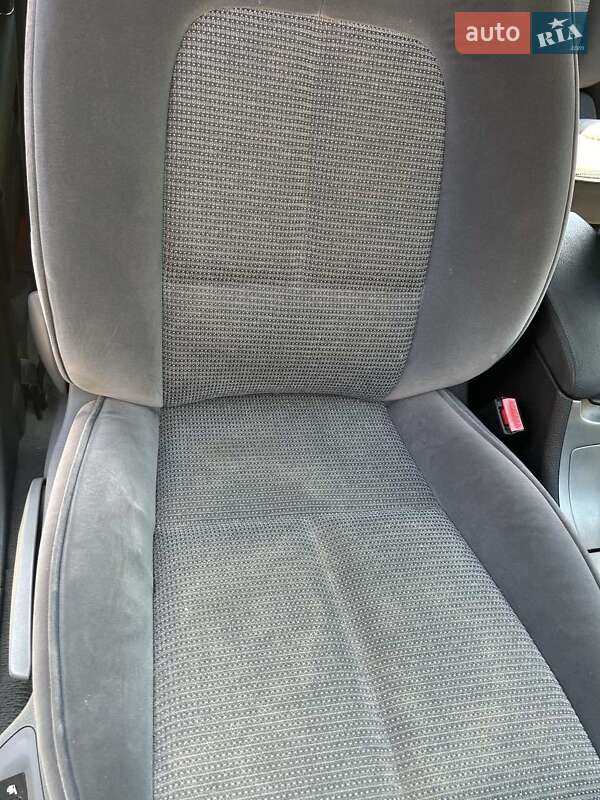 Седан Peugeot 407 2006 в Стрию