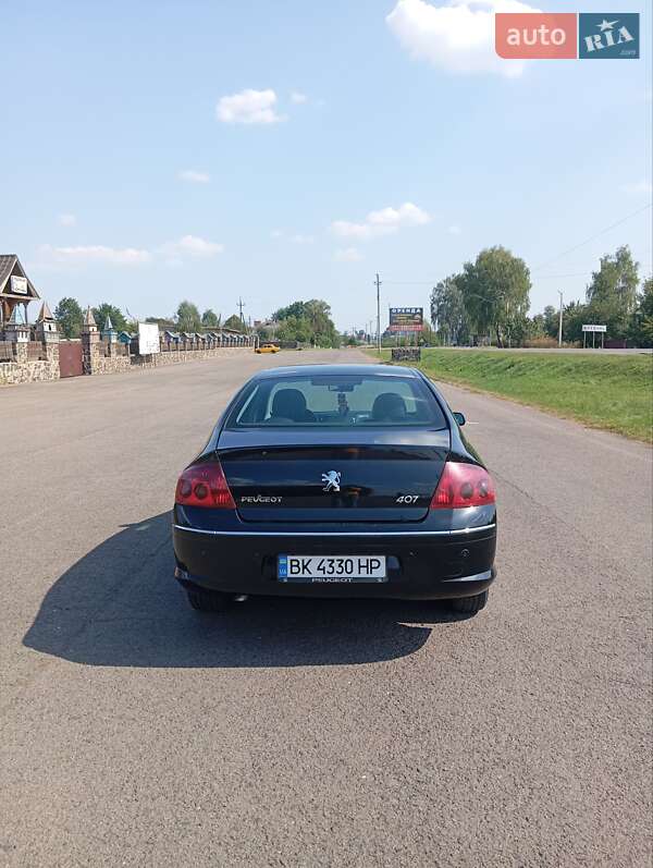 Седан Peugeot 407 2008 в Клевани