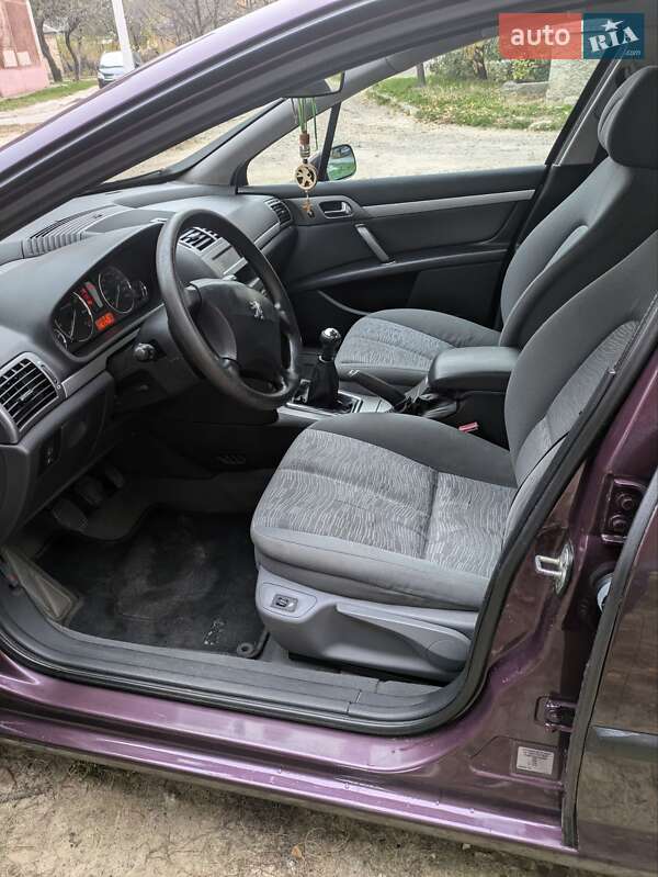 Седан Peugeot 407 2004 в Чернігові