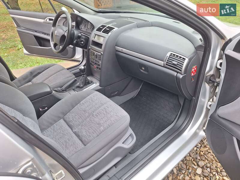 Седан Peugeot 407 2004 в Чернівцях