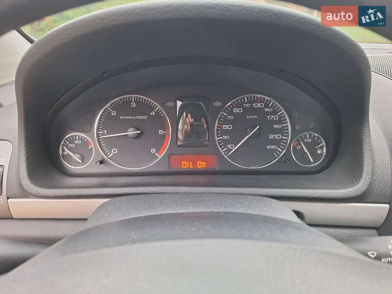 Седан Peugeot 407 2004 в Чернівцях