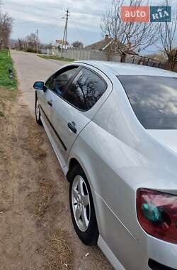 Седан Peugeot 407 2004 в Марганці