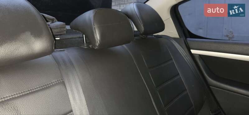 Седан Peugeot 407 2007 в Киеве фото 21 Седан Peugeot 407 2007 в Киеве