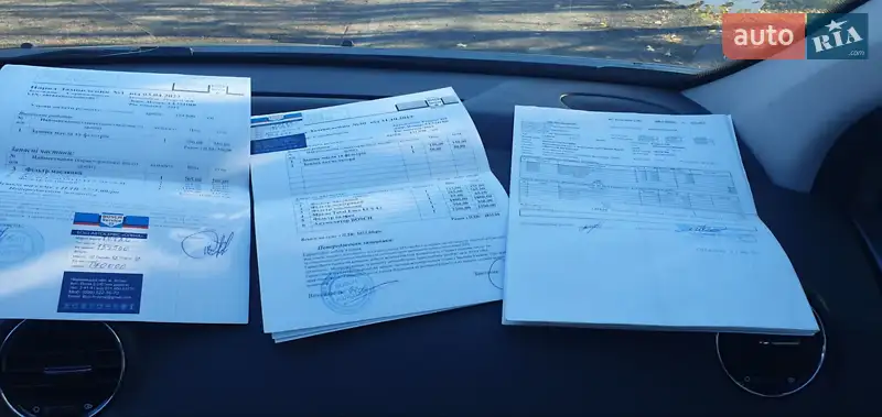 Седан Peugeot 408 2012 в Хотині документ