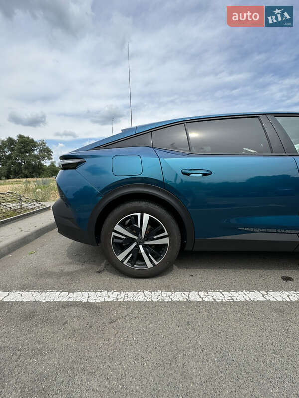 Лифтбек Peugeot 408 2023 в Киеве