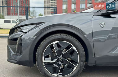 Лифтбек Peugeot 408 2023 в 