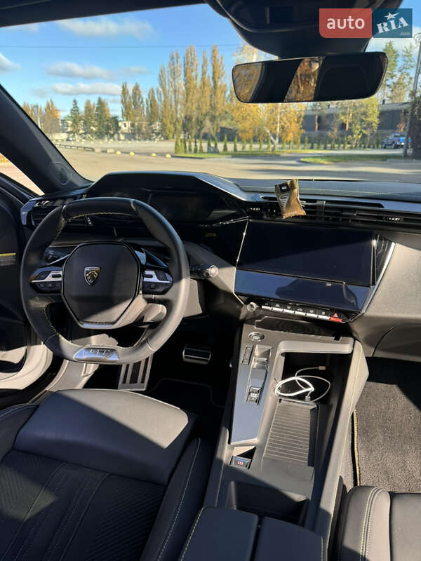 Лифтбек Peugeot 408 2023 в Счастливом