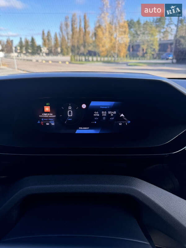 Лифтбек Peugeot 408 2023 в Счастливом