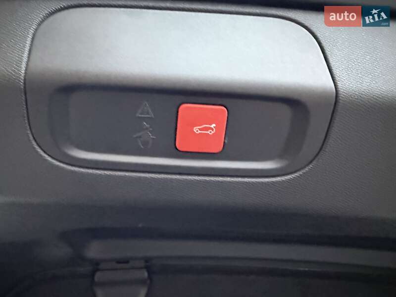 Лифтбек Peugeot 408 2023 в Одессе фото 26 Лифтбек Peugeot 408 2023 в Одессе