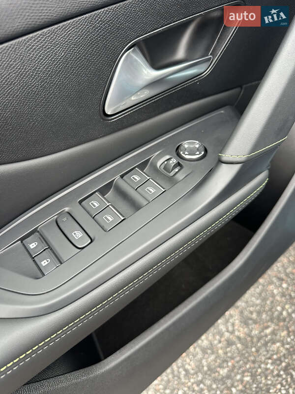 Лифтбек Peugeot 408 2023 в Киеве