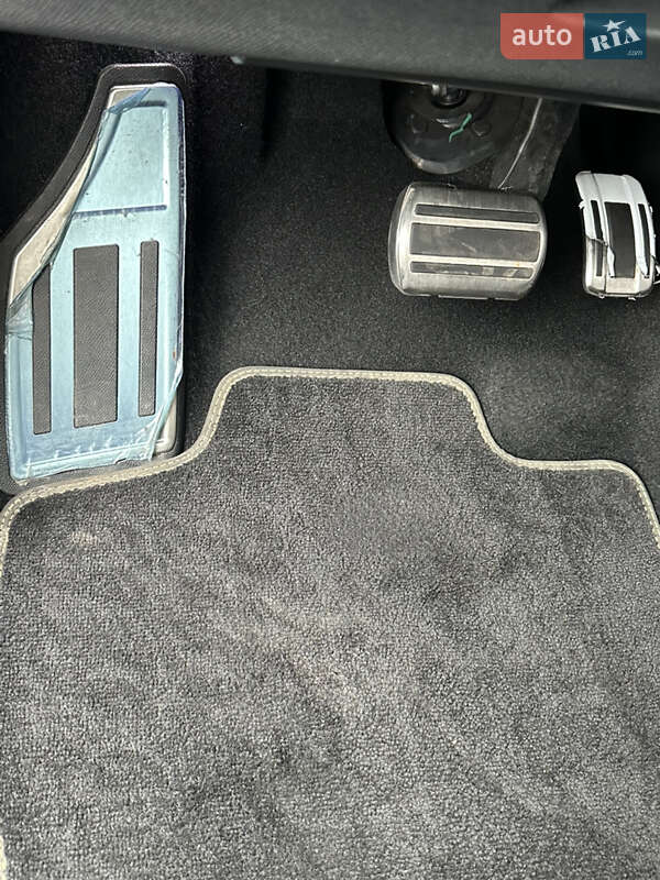 Лифтбек Peugeot 408 2023 в Киеве