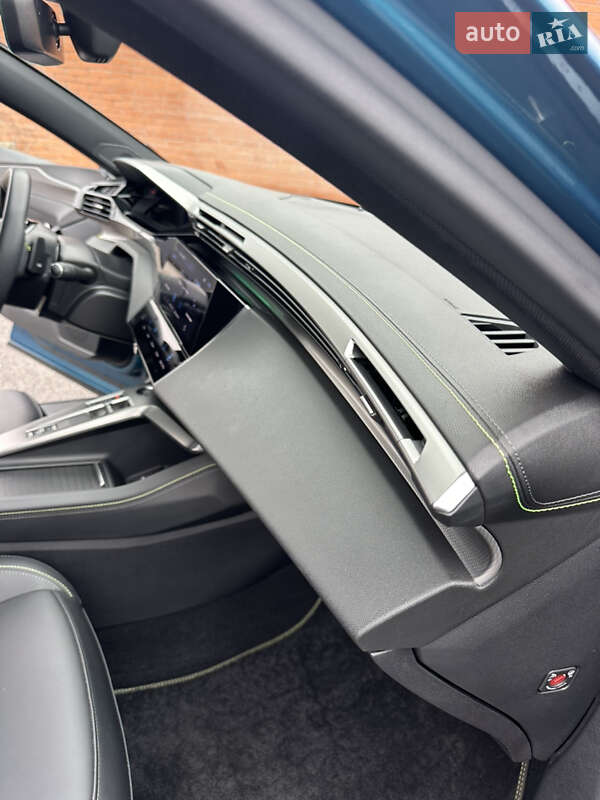 Лифтбек Peugeot 408 2023 в Киеве