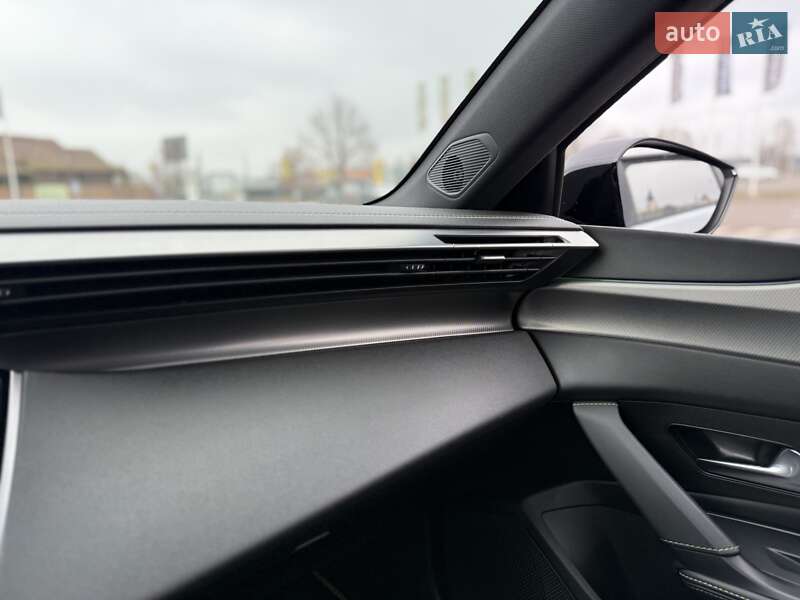Лифтбек Peugeot 408 2023 в Киеве