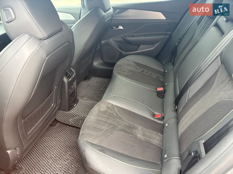 Лифтбек Peugeot 408 2023 в Киеве фото 11 Лифтбек Peugeot 408 2023 в Киеве