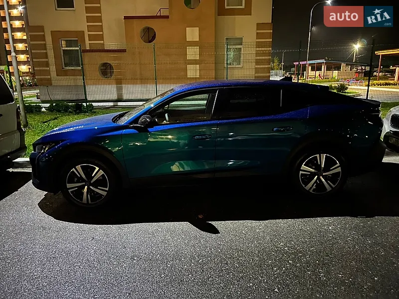 Peugeot 408 2023