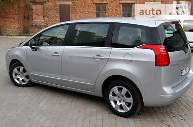  Peugeot 5008 2011 в Ивано-Франковске