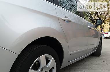  Peugeot 5008 2011 в Ивано-Франковске