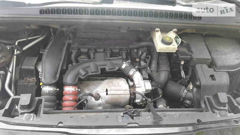 Минивэн Peugeot 5008 2010 в Киеве