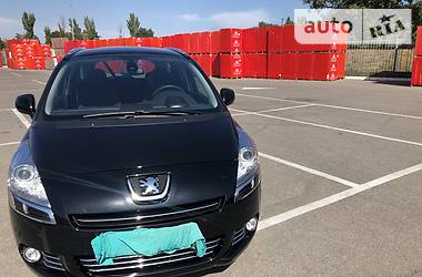 Мінівен Peugeot 5008 2013 в Херсоні