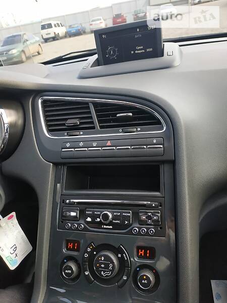 Минивэн Peugeot 5008 2013 в Хмельницком