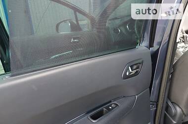 Мінівен Peugeot 5008 2013 в 