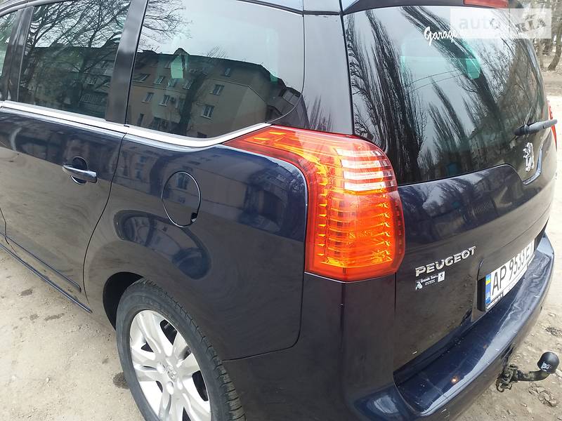 Мінівен Peugeot 5008 2011 в Мелітополі