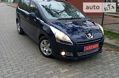 Мінівен Peugeot 5008 2010 в 
