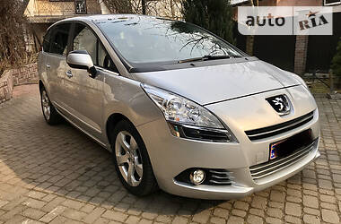 Мінівен Peugeot 5008 2010 в 