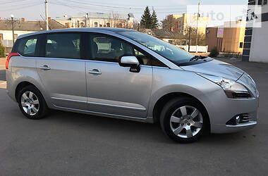 Універсал Peugeot 5008 2012 в 