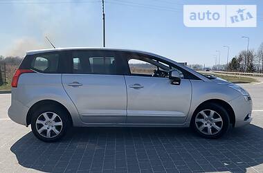 Мінівен Peugeot 5008 2011 в 