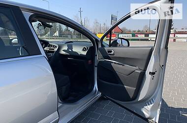 Мінівен Peugeot 5008 2011 в 
