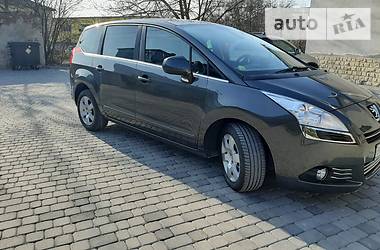 Универсал Peugeot 5008 2013 в Тернополе