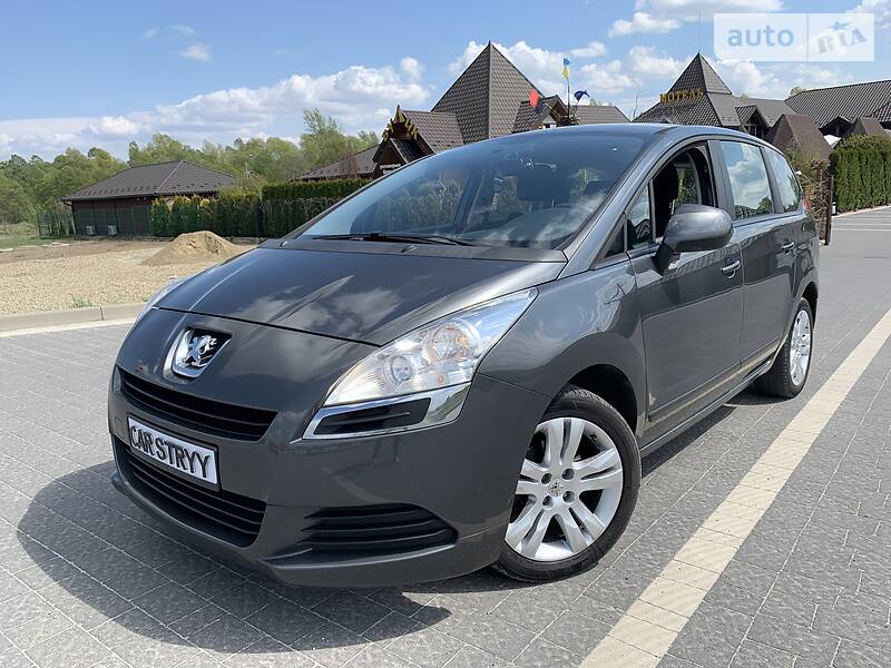Мінівен Peugeot 5008 2010 в Стрию