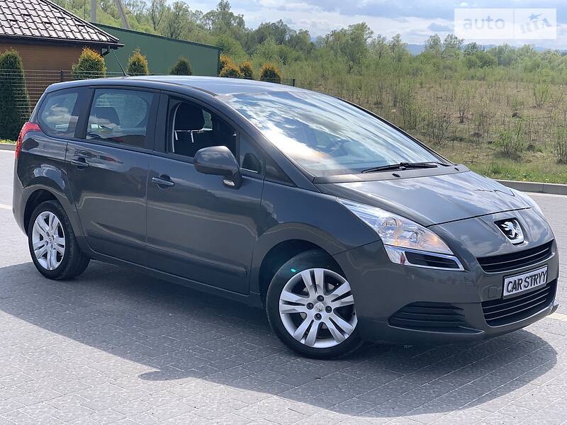 Мінівен Peugeot 5008 2010 в Стрию