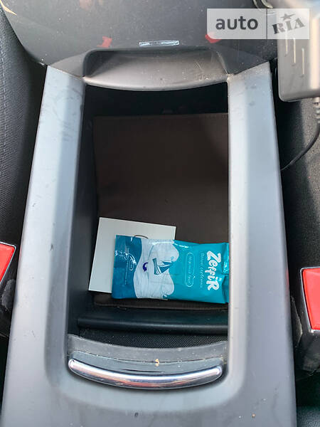 Мінівен Peugeot 5008 2010 в Стрию