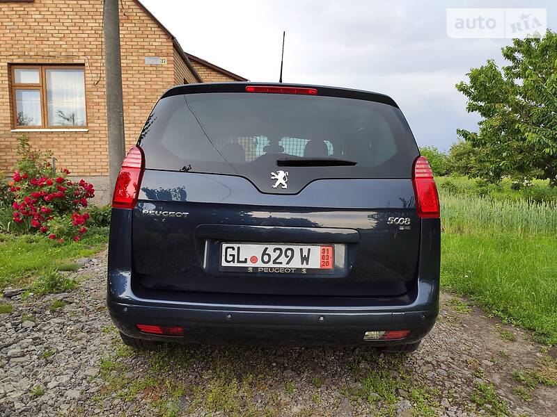Минивэн Peugeot 5008 2013 в Казатине
