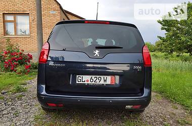 Мінівен Peugeot 5008 2013 в 