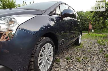 Мінівен Peugeot 5008 2013 в 