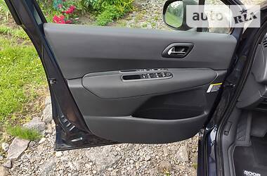 Мінівен Peugeot 5008 2013 в 