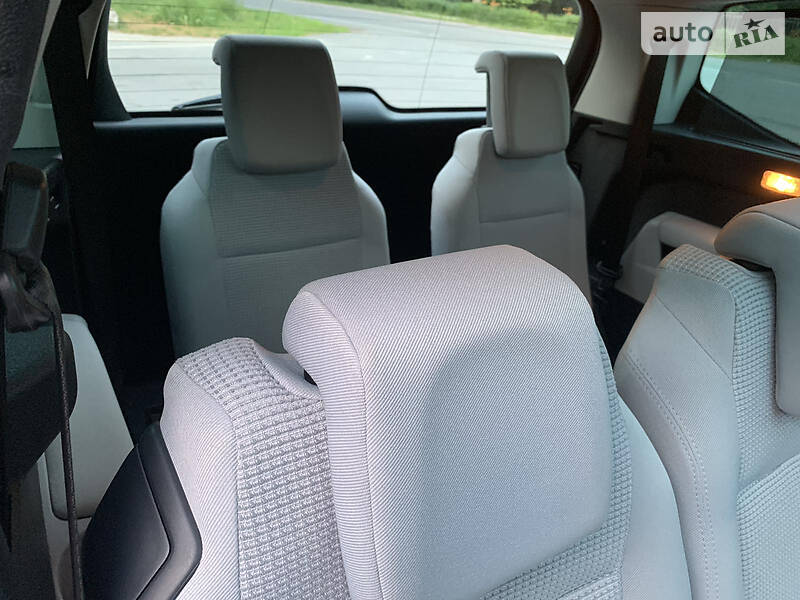 Універсал Peugeot 5008 2010 в Полтаві