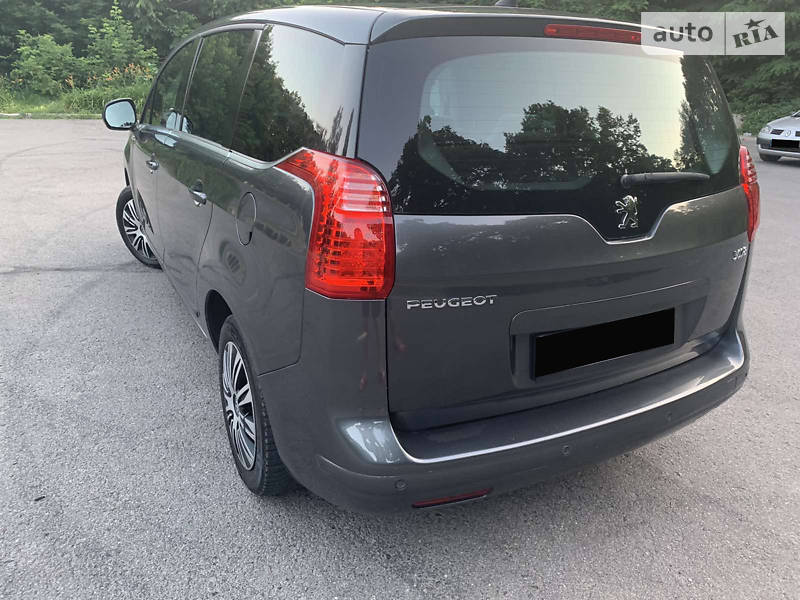 Універсал Peugeot 5008 2010 в Полтаві