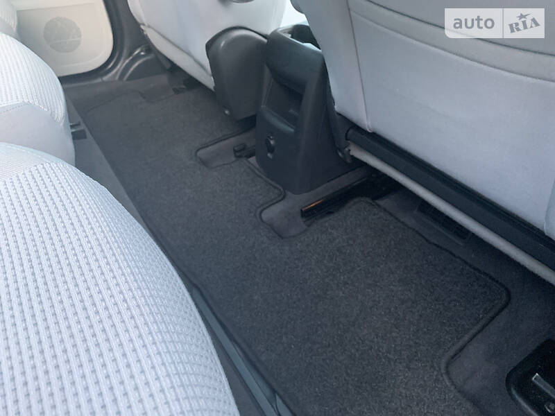 Універсал Peugeot 5008 2010 в Полтаві