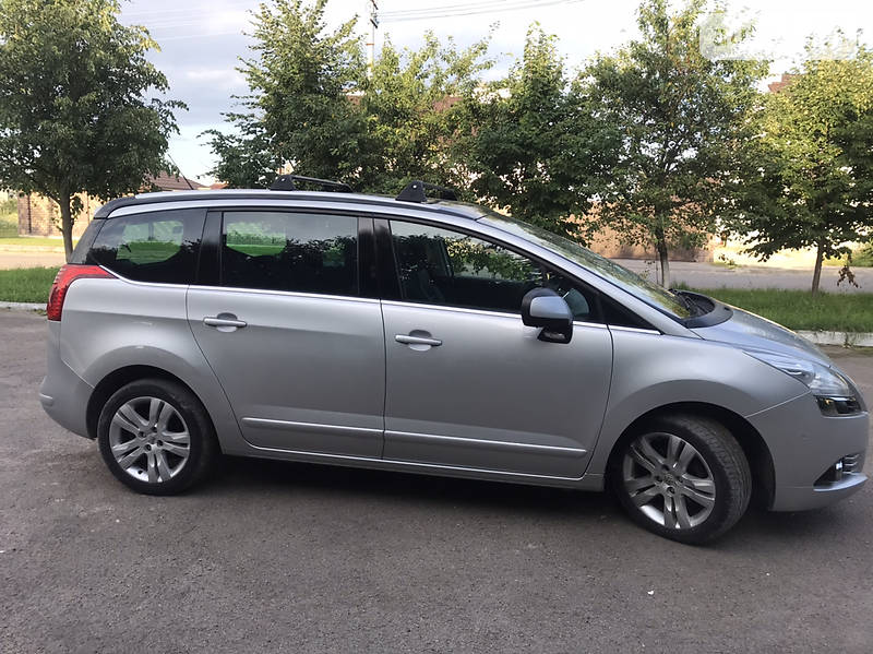 Мінівен Peugeot 5008 2010 в Золочеві фото 3 Мінівен Peugeot 5008 2010 в Золочеві