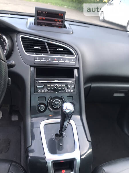 Мінівен Peugeot 5008 2010 в Золочеві фото 9 Мінівен Peugeot 5008 2010 в Золочеві