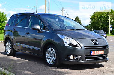 Минивэн Peugeot 5008 2011 в Ровно