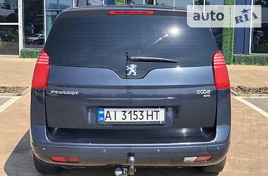 Минивэн Peugeot 5008 2013 в Киеве