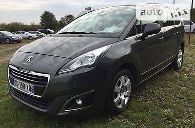 Минивэн Peugeot 5008 2015 в Луцке