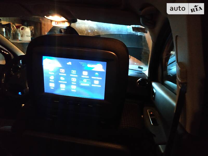 Минивэн Peugeot 5008 2010 в Киеве