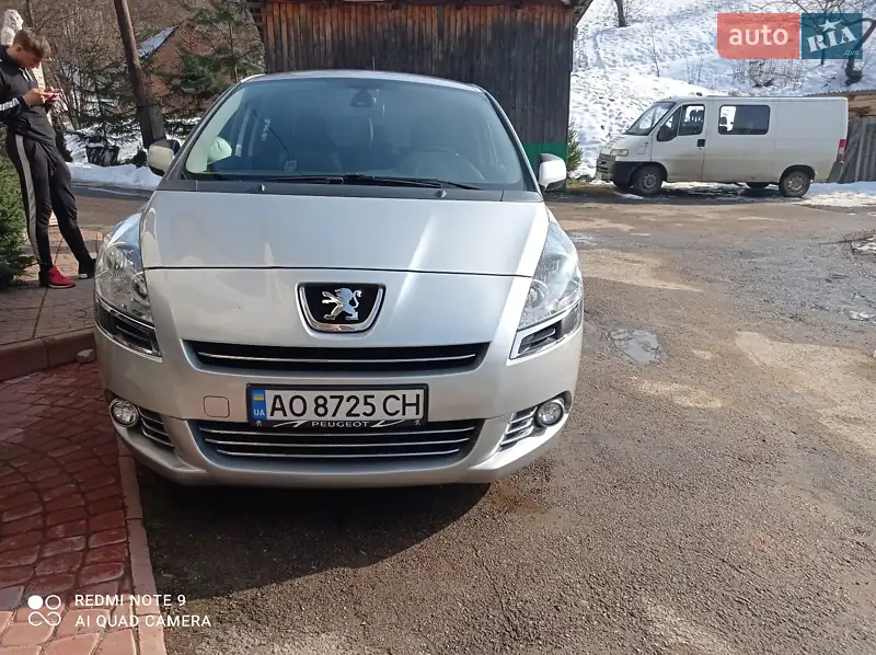 Мікровен Peugeot 5008 2010 в 